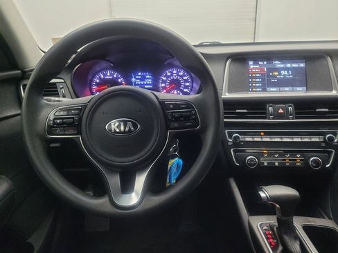 Used 2018 Kia Optima LX image 22