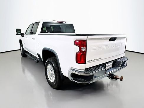 Used 2021 Chevrolet Silverado 2500 LTZ w/ Z71 Off-Road Package AWD/4WD image 7