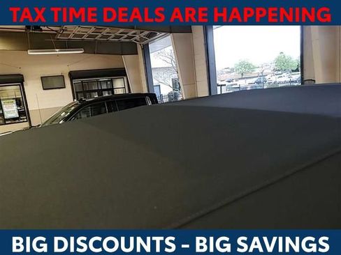 Used 2022 Ford Bronco Badlands image 11