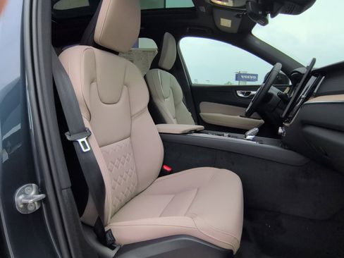 New 2026 Volvo XC60 B5 Plus w/ Protection Package Premier image 27