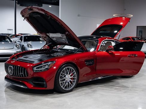 Used 2020 Mercedes-Benz AMG GT C image 29