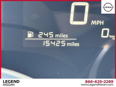 Used 2025 Nissan Kicks SV AWD/4WD image 24