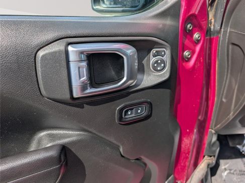 Used 2021 Jeep Wrangler Unlimited Rubicon AWD/4WD image 19