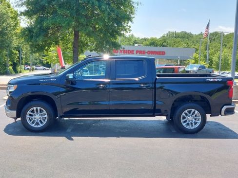 Used 2023 Chevrolet Silverado 1500 LT AWD/4WD image 10