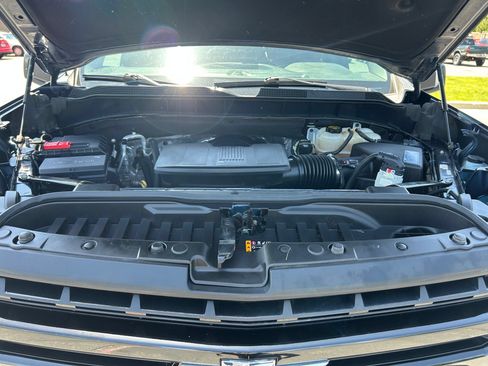 Used 2019 Chevrolet Silverado 1500 LT Trail Boss AWD/4WD image 32