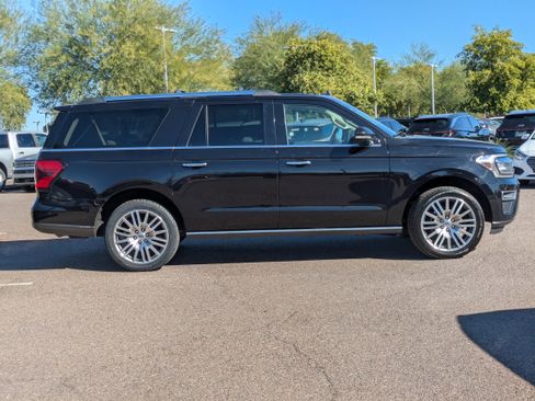 Used 2024 Ford Expedition Max Limited image 2