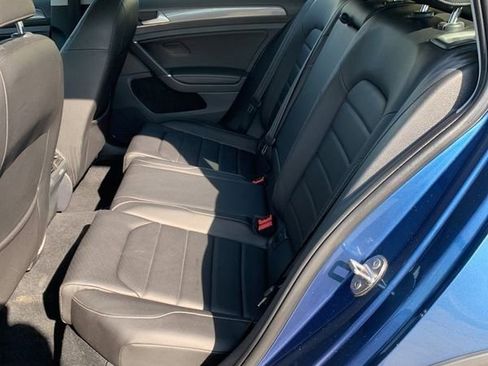 Used 2018 Volkswagen Golf Alltrack SE image 17