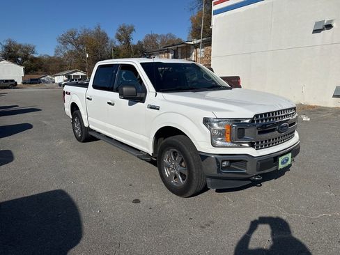 Used 2019 Ford F150 XLT w/ Equipment Group 302A Luxury image 4