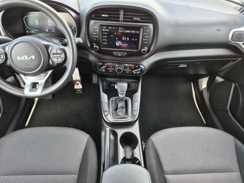 Certified 2024 Kia Soul LX w/ Option Group 015 FWD image 11