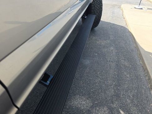 Used 2022 Ford F250 Lariat image 39