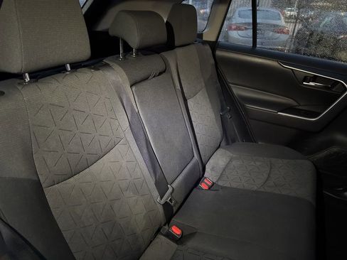 Used 2020 Toyota RAV4 XLE image 20