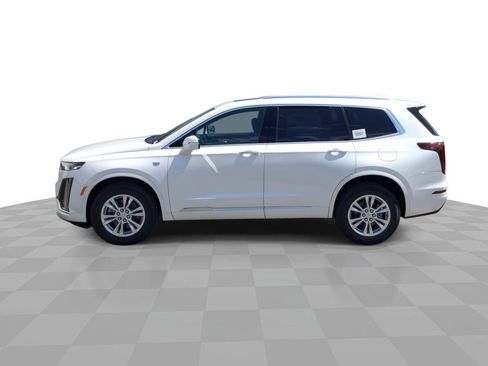 New 2025 Cadillac XT6 Luxury image 5