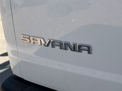 Used 2024 GMC Savana 2500 w/ Driver Convenience Package image 8