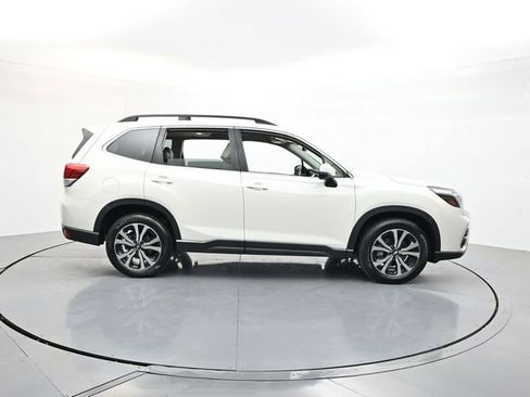 Used 2020 Subaru Forester Limited AWD/4WD image 9