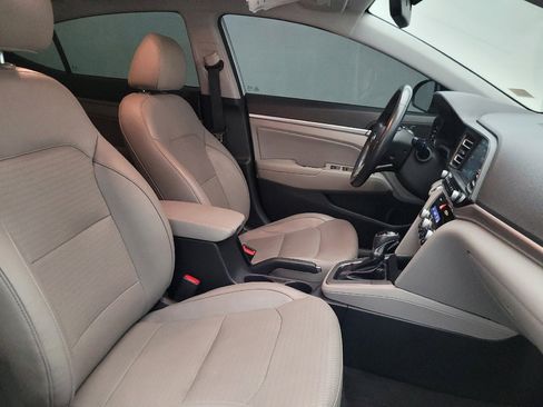 Used 2019 Hyundai Elantra Limited w/ Ultimate Package 02 FWD image 21