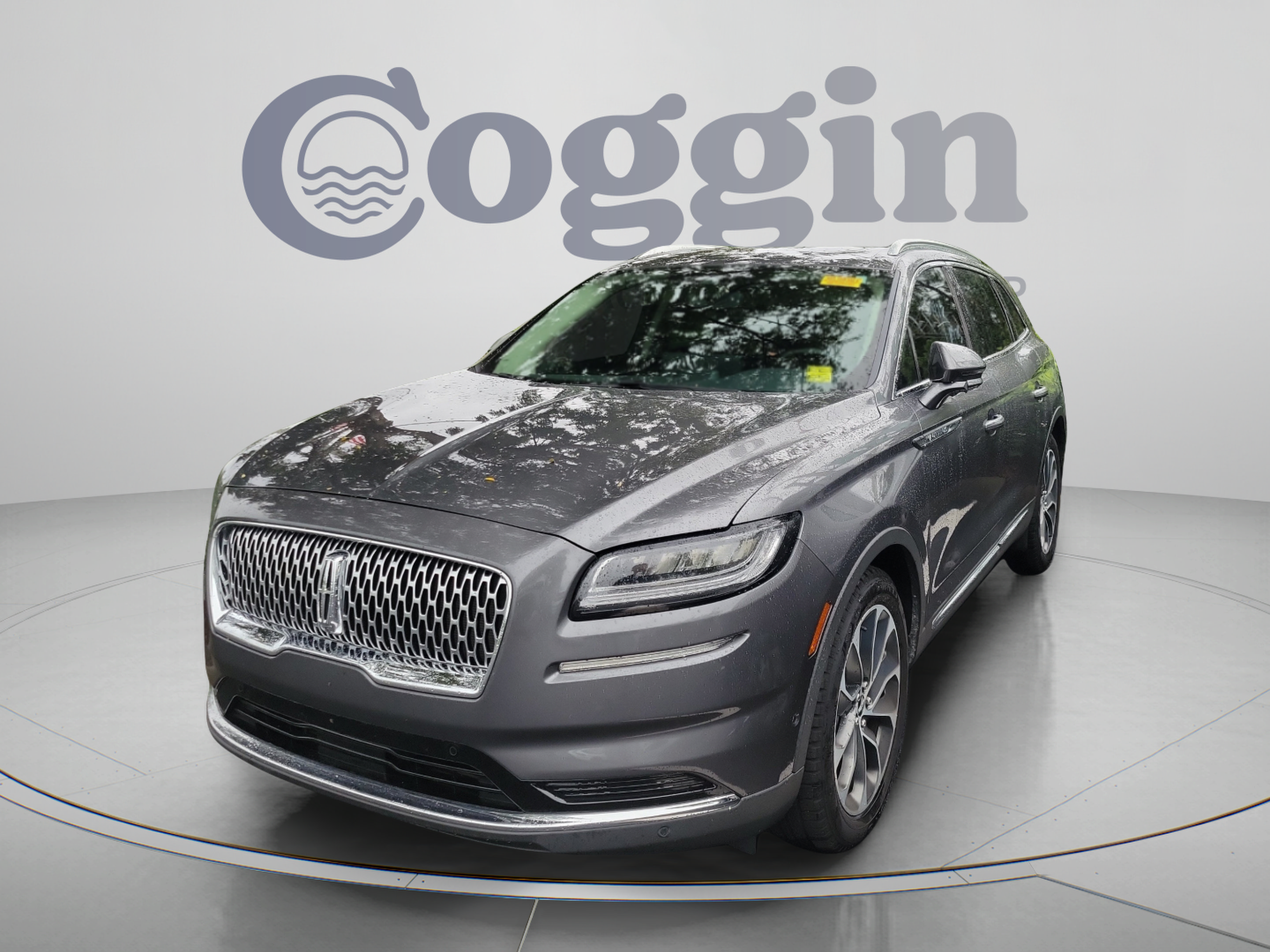 Used 2023 Lincoln Nautilus Reserve FWD image 2