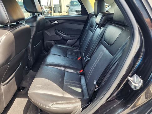 Used 2014 Ford Focus Titanium FWD image 22