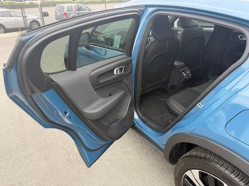 Used 2023 Volvo C40 P8 Recharge Plus w/ Protection Package Premier AWD/4WD image 40