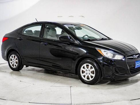 Used 2013 Hyundai Accent GLS image 12