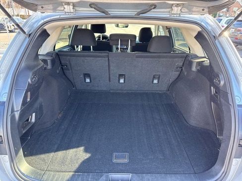 Used 2019 Subaru Outback 2.5i Premium image 14