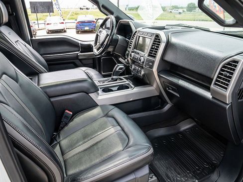 Used 2020 Ford F150 Platinum w/ Equipment Group 701A Luxury AWD/4WD image 18