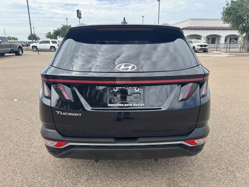 Used 2023 Hyundai Tucson SEL w/ Convenience Package FWD image 3