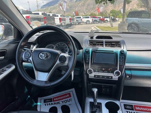 Used 2012 Toyota Camry SE FWD image 21