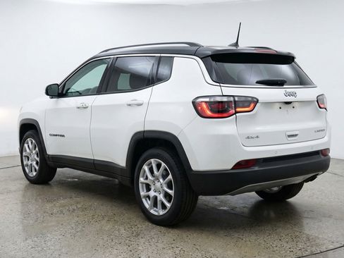 Used 2025 Jeep Compass Limited image 6