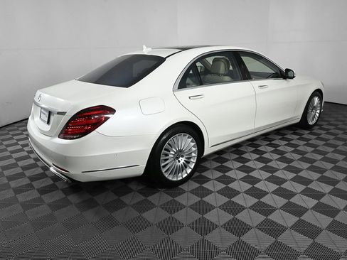 Used 2018 Mercedes-Benz S 560 Sedan image 26