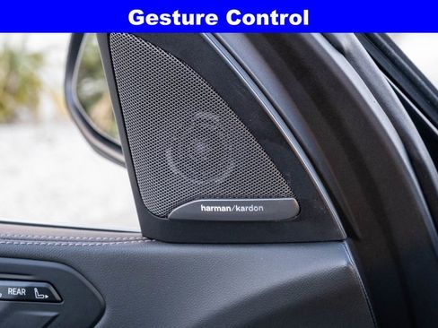 Used 2024 BMW X7 xDrive40i image 14