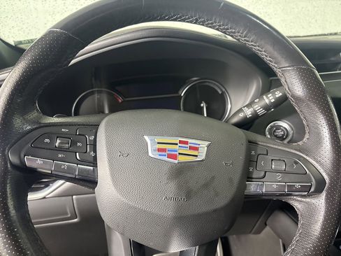 Used 2022 Cadillac XT4 Sport FWD image 10