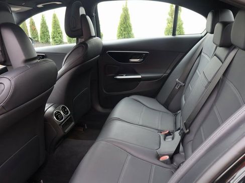 Used 2025 Mercedes-Benz C 300 4MATIC Sedan image 18