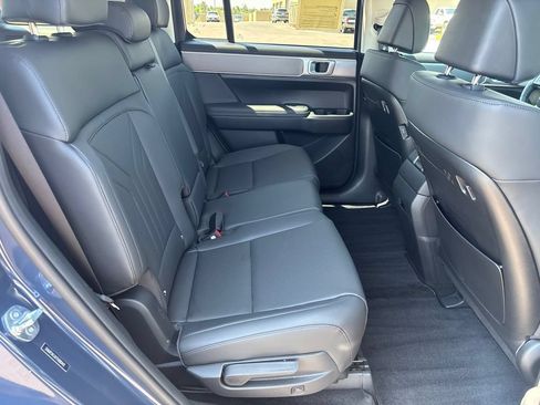 Certified 2026 Hyundai Santa Fe SEL FWD image 18