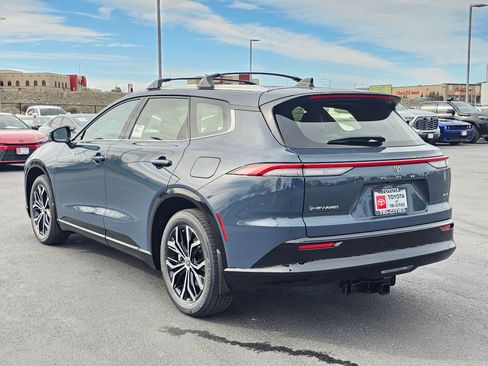 New 2026 Toyota Crown Signia w/ Tow-Hitch Package (TMS) AWD/4WD image 3