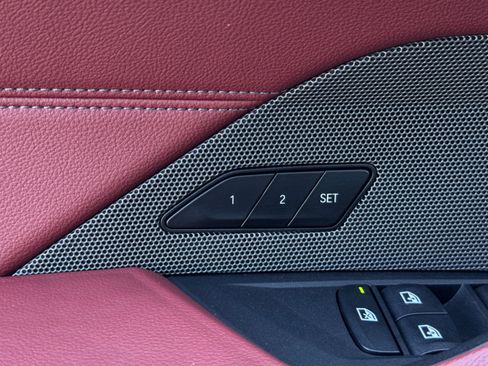 Used 2022 BMW i4 eDrive40 w/ M Sport Package image 18