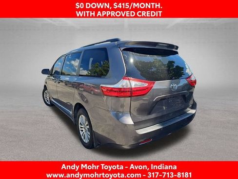 Used 2017 Toyota Sienna XLE w/ XLE Navigation Package FWD image 5
