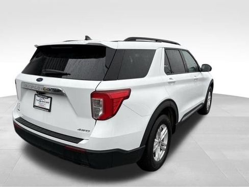 Used 2021 Ford Explorer XLT image 5