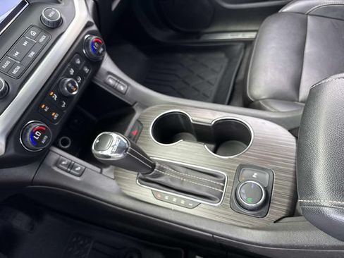 Used 2019 GMC Acadia SLT w/ Black Edition FWD image 23