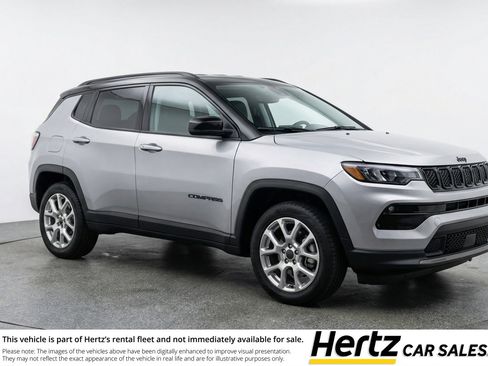 Used 2025 Jeep Compass Limited AWD/4WD image 1