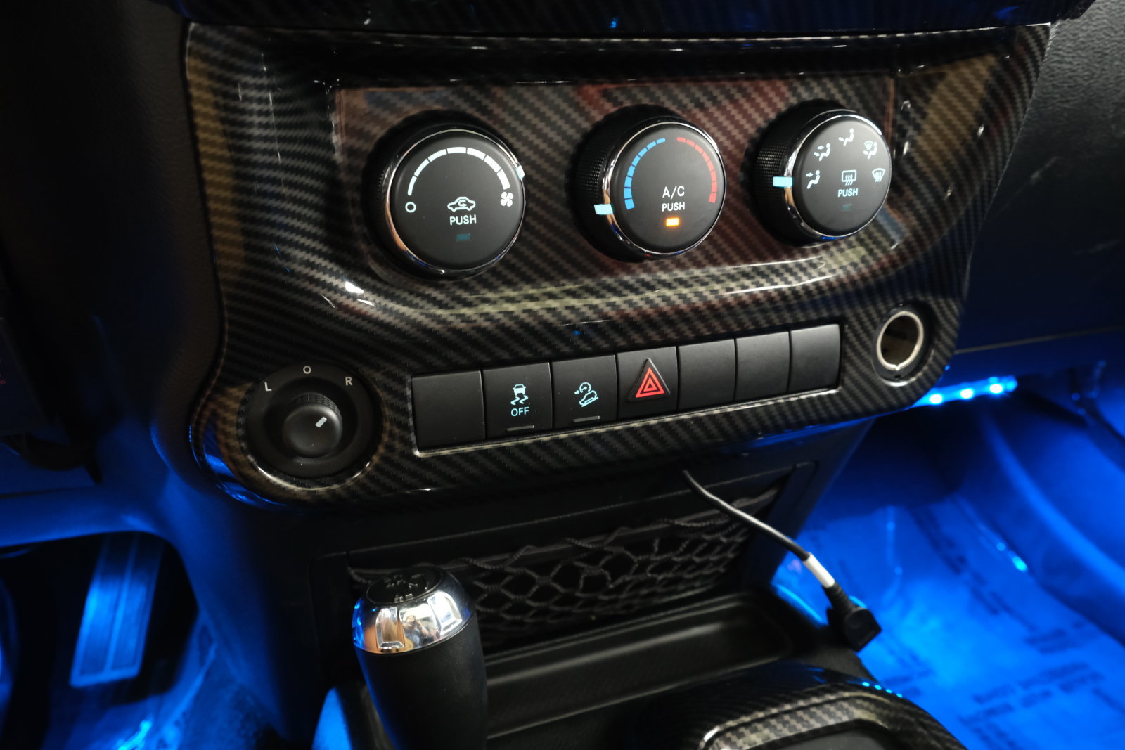 Used 2015 Jeep Wrangler Unlimited Sport w/ Quick Order Package 24S AWD/4WD image 23