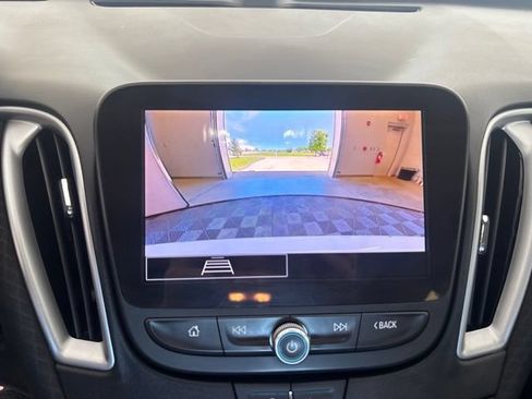 Used 2024 Chevrolet Malibu LT FWD image 5