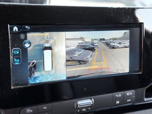 Used 2026 Mercedes-Benz Sprinter 2500 image 18