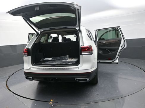 New 2026 Volkswagen Atlas SEL AWD/4WD image 34