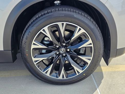 New 2026 MAZDA CX-90 Plug-In Hybrid w/ Premium Plus image 8