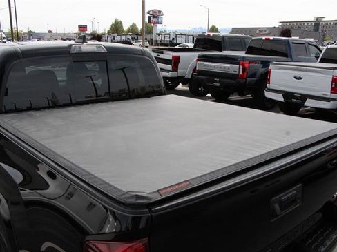 Used 2022 Toyota Tacoma SR5 w/ Technology Package image 42