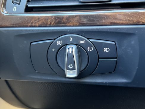 Used 2011 BMW 328i xDrive Sedan image 27