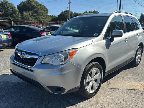 Used 2016 Subaru Forester 2.5i Premium w/ All-Weather Package AWD/4WD image 7