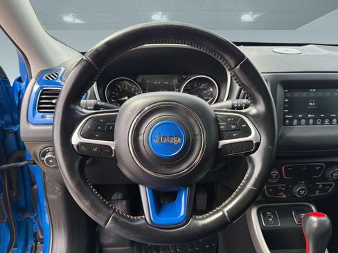 Used 2020 Jeep Compass Latitude FWD image 11