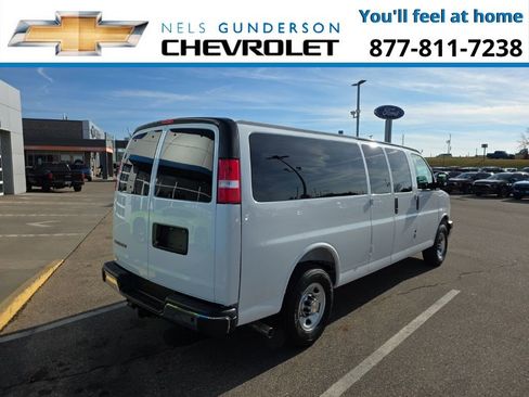 New 2025 Chevrolet Express 3500 LT w/ LT Preferred Equipment Group RWD image 5
