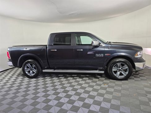 Used 2014 RAM 1500 Laramie image 8